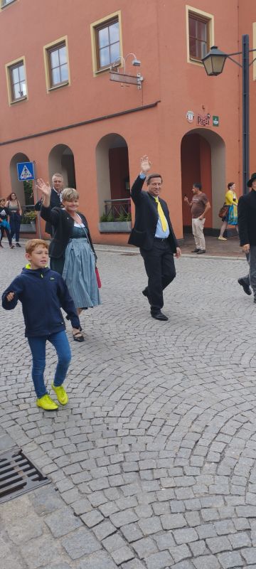 Quelle: Gaby Günter - Bürgermeisterin Petra Bauernfeind, Oberbürgermeister Max Gotz Quelle: Gaby Günter - Bürgermeisterin Petra Bauernfeind, Oberbürgermeister Max Gotz