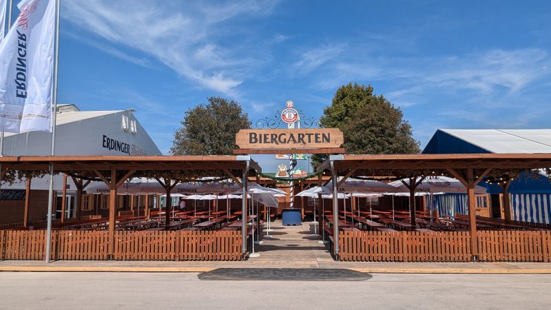 Herbstfestzelt Erdinger Weißbräu Biergarten (30.08.2024) Herbstfestzelt Erdinger Weißbräu Biergarten