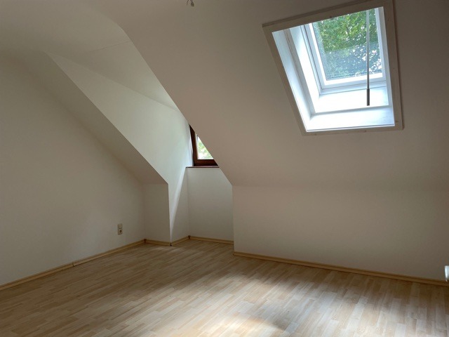 Schlafzimmer Ansicht III