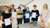 v.l.n.r.: Clara Pinto Vasconcellos, Matthias Hohe (Mitglied der Schulleitung), Lisa Schimpf, Michaela Bleicher (Koordinatorin), Konrad Thees, Zeno Demmelhuber, Raphael Lübbe und Schulkoordinatorin Patricia Landshammer.
