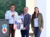 Quelle: IHK - von li.: Matthias Huber (LRA ED),Andreas Scharf (stellvertretender Vorsitzender des IHK-Regionalausschusses Erding-Freising) und IHK-Regionalreferentin Anja Sperr